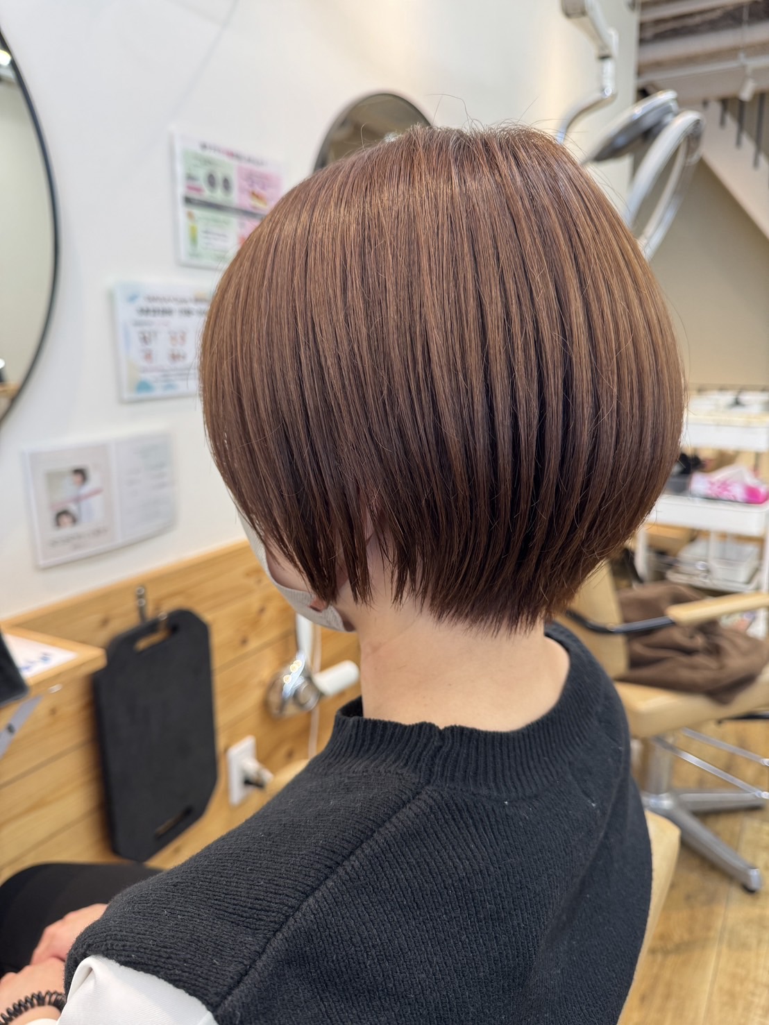 ショートボブ
